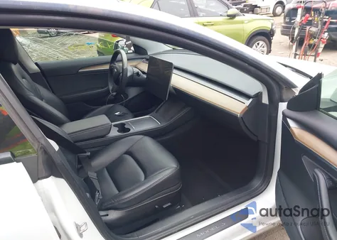 2021 Tesla Model 3 Long Range Dual Motor All-Wheel Drive z USA, uszkodzony, nr VIN 5YJ3E1EB2MF049237